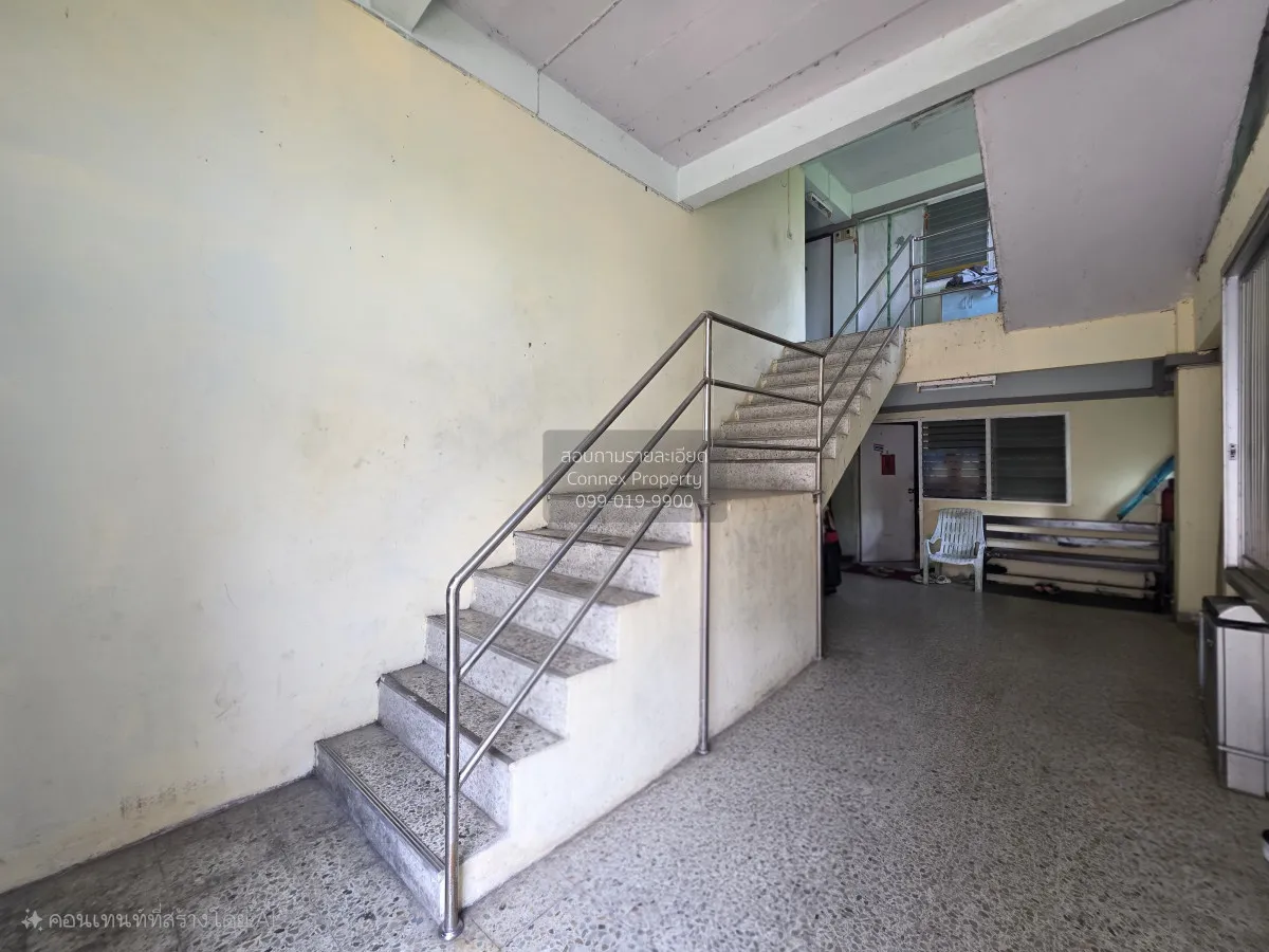 For Sale A 2 - story detached house and a 4 - story apartment bui