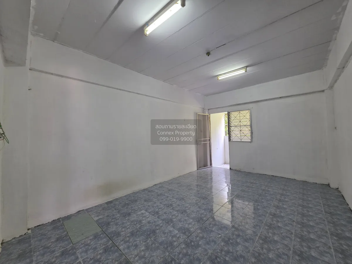 For Sale A 2 - story detached house and a 4 - story apartment bui