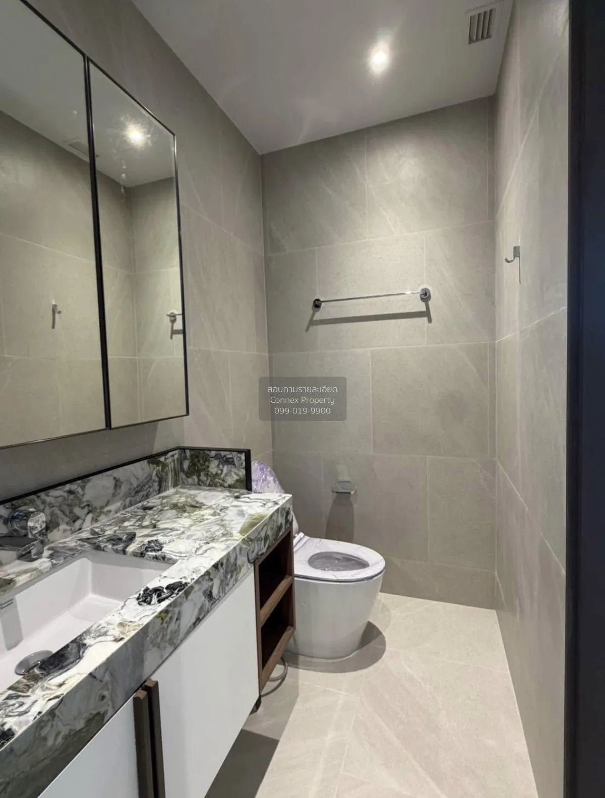 ขายคอนโด  รมย์ คอนแวนต์  หน้ากว้าง สีลม เขต บางรัก กรุงเทพ CX-154