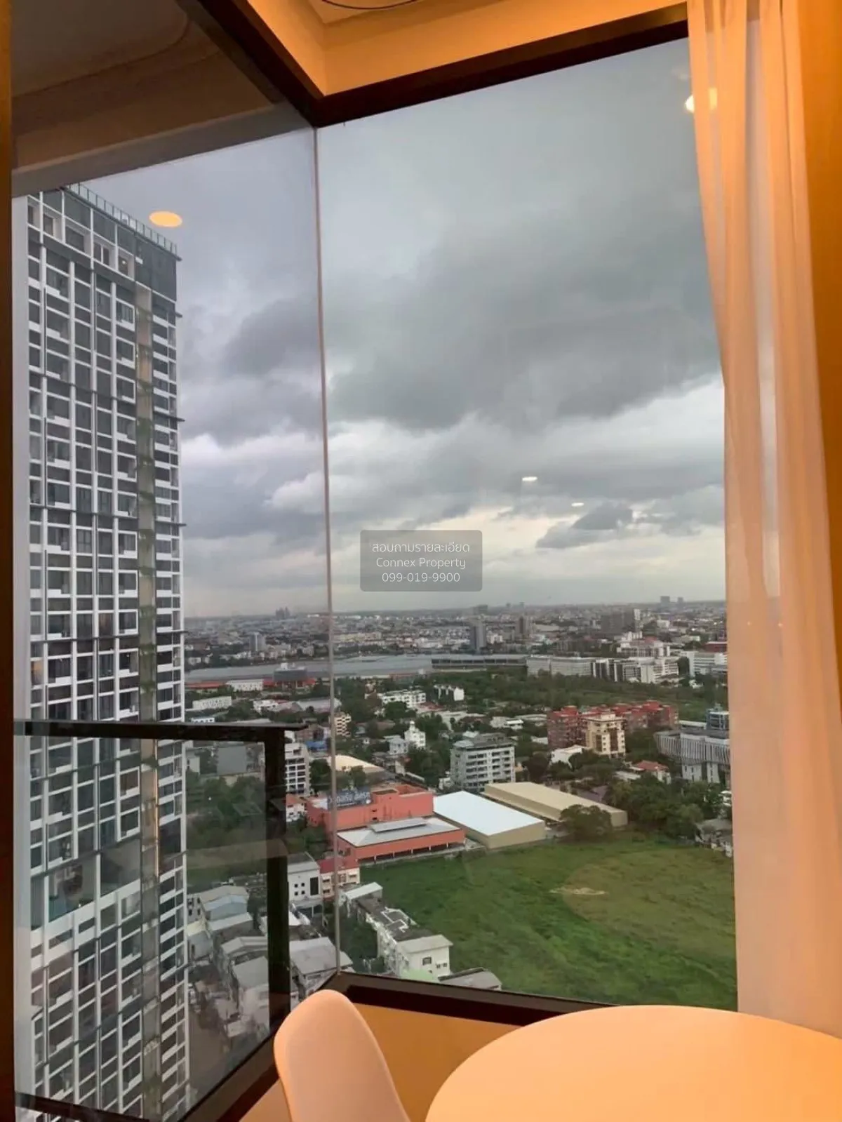 เช่าคอนโด  ไซมิส พระราม 9 (แลนด์มาร์ค @MRTA Station) ดูเพล็กซ์ ชั 3