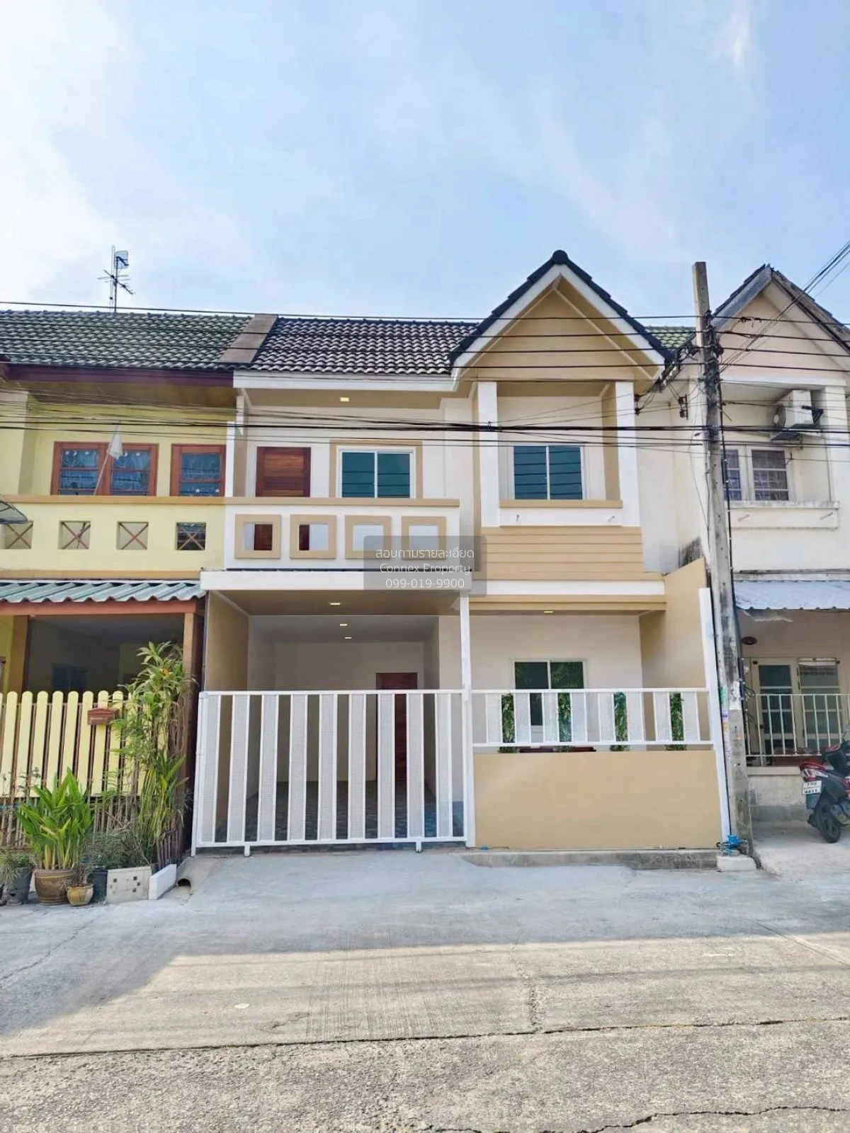 For Sale Townhouse/Townhome  , Ladasiri Baan Kluay-Sai Noi , newl 1