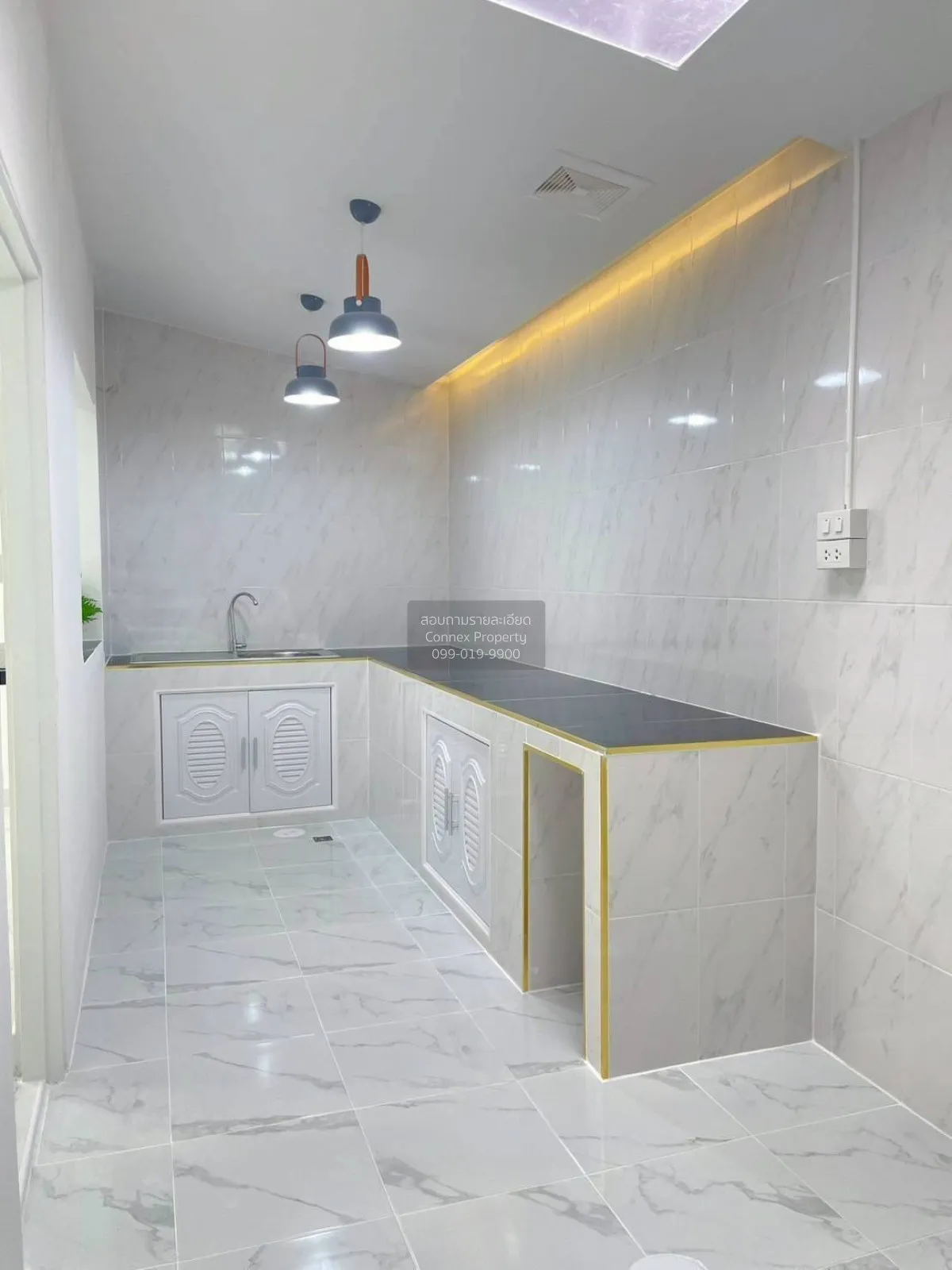 For Sale Townhouse/Townhome  , Baan Pruksa C , wide frontage , ne