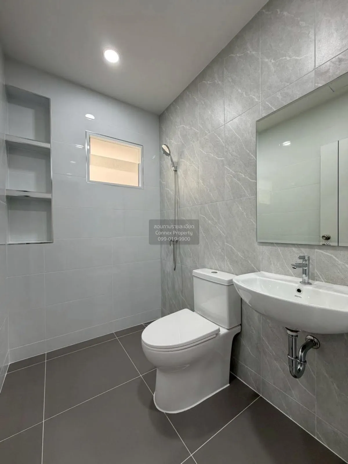 ขายทาวน์เฮ้าส์/ทาวน์โฮม  บ้านเมืองเพชร วิลเลจ 4 รีโนเวทใหม่ ฉิมพล