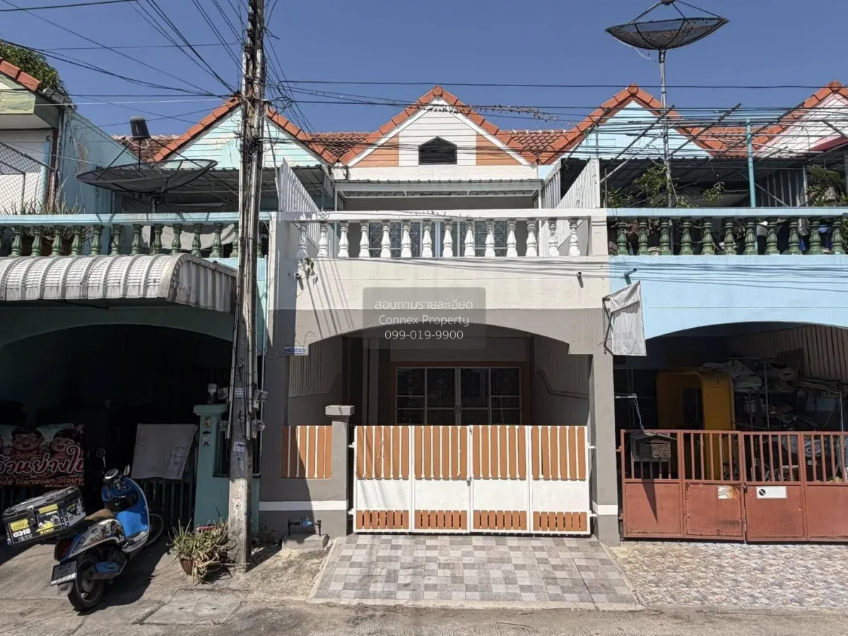 ขายทาวน์เฮ้าส์ติดถนนบ้านเก่า5 เข้านิคมอมตะ แต่งใหม่ทั้งหลัง ทำเลด 1
