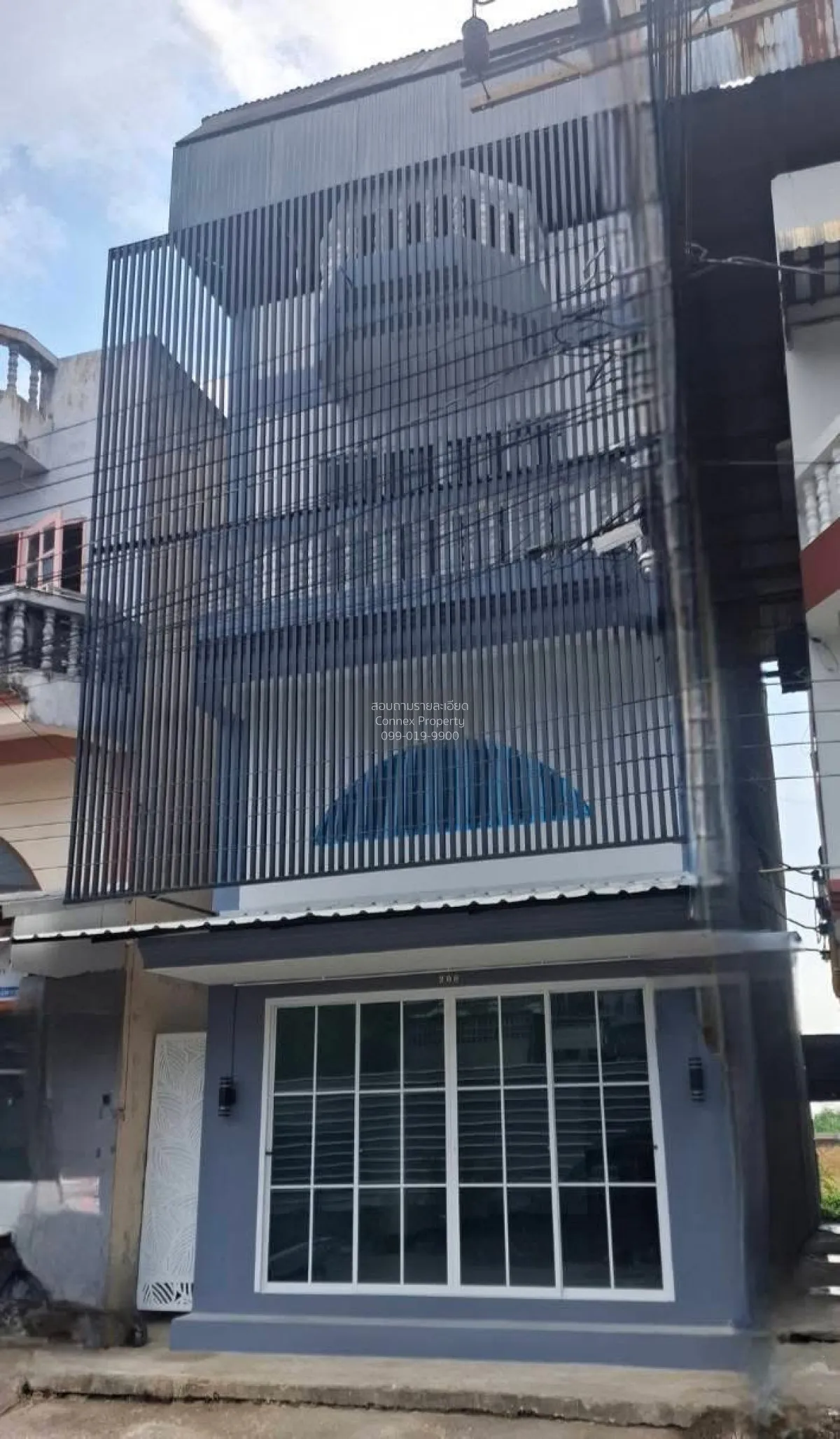 ขายทาวน์โฮม 2.5 ชั้น ร่มเกล้า 21 แยก 2 คลองสามประเวศ เขต ลาดกระบั 1