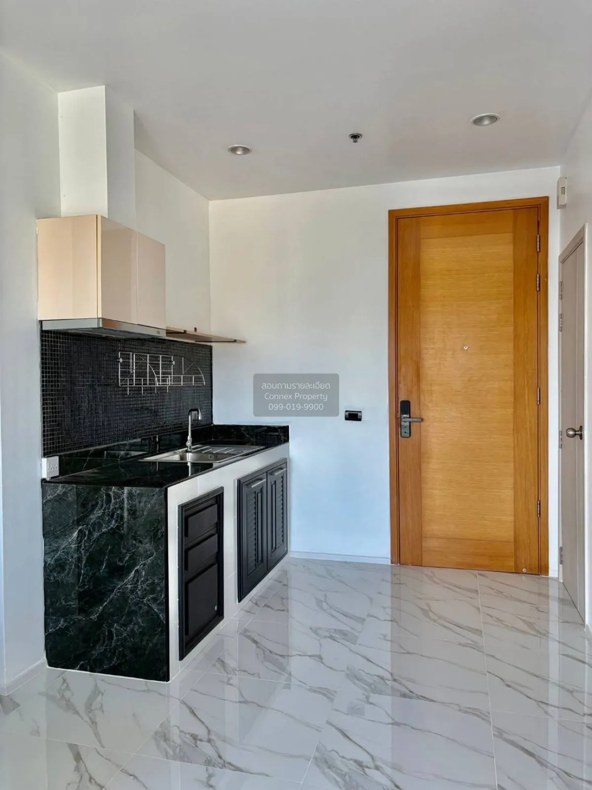 For Rent Condo , Fuse Sathorn - Taksin , corner unit , BTS-Wongwi
