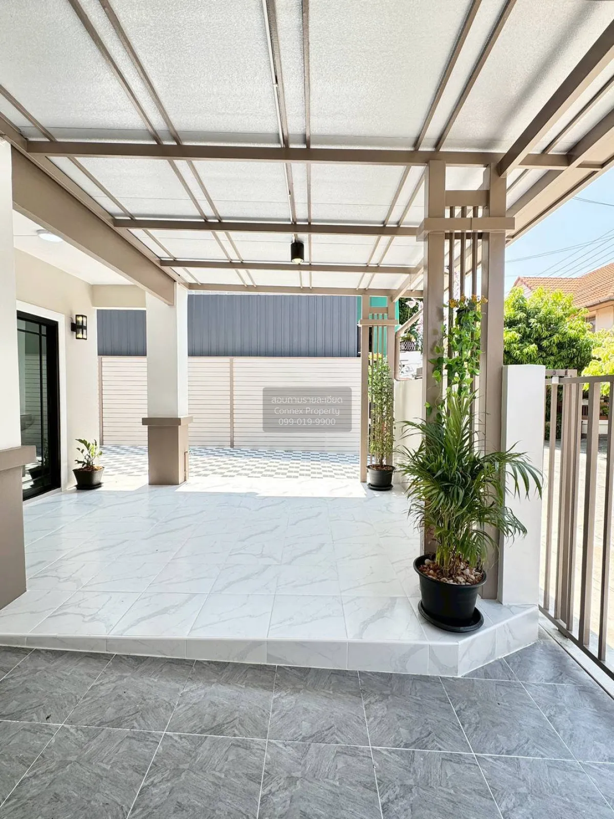 For Sale Townhouse/Townhome  , Baan Pruksa 33 Bangbuathong , newl