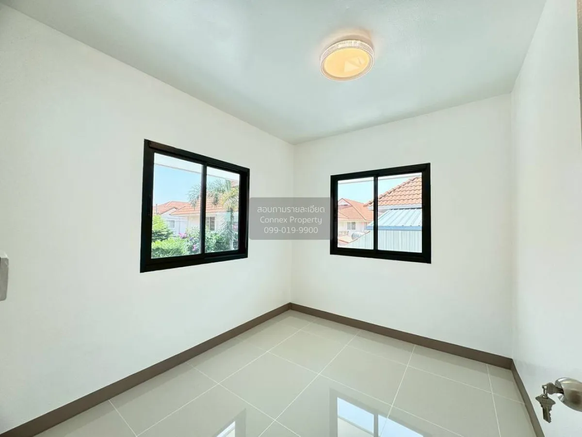 For Sale Townhouse/Townhome  , Baan Pruksa 33 Bangbuathong , newl