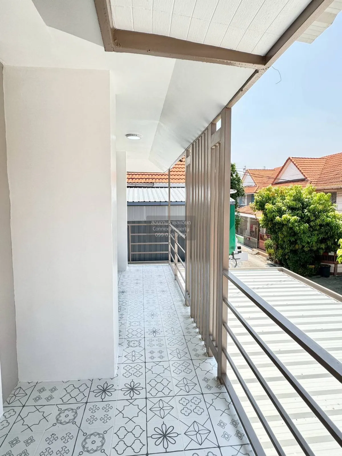 For Sale Townhouse/Townhome  , Baan Pruksa 33 Bangbuathong , newl