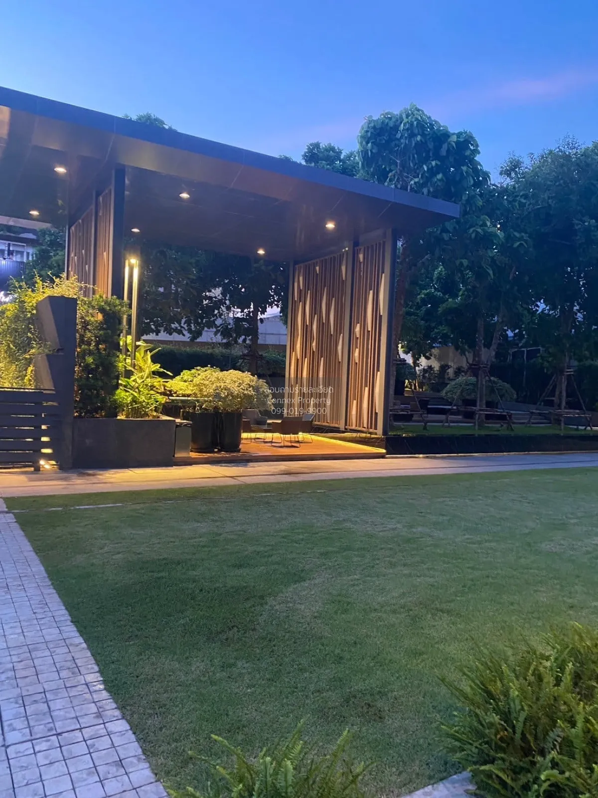 For Rent Condo , Lumpini Park Phahon 32 , nice view , high floor 