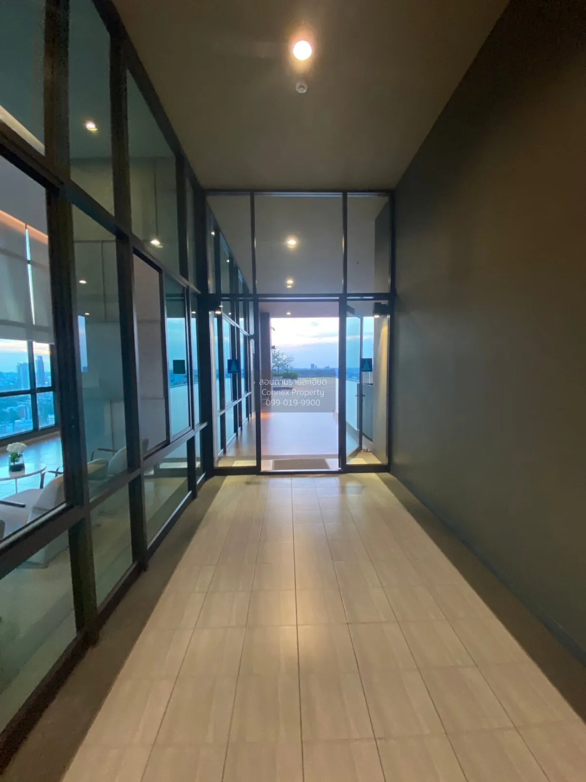 For Rent Condo , Lumpini Park Phahon 32 , nice view , high floor 
