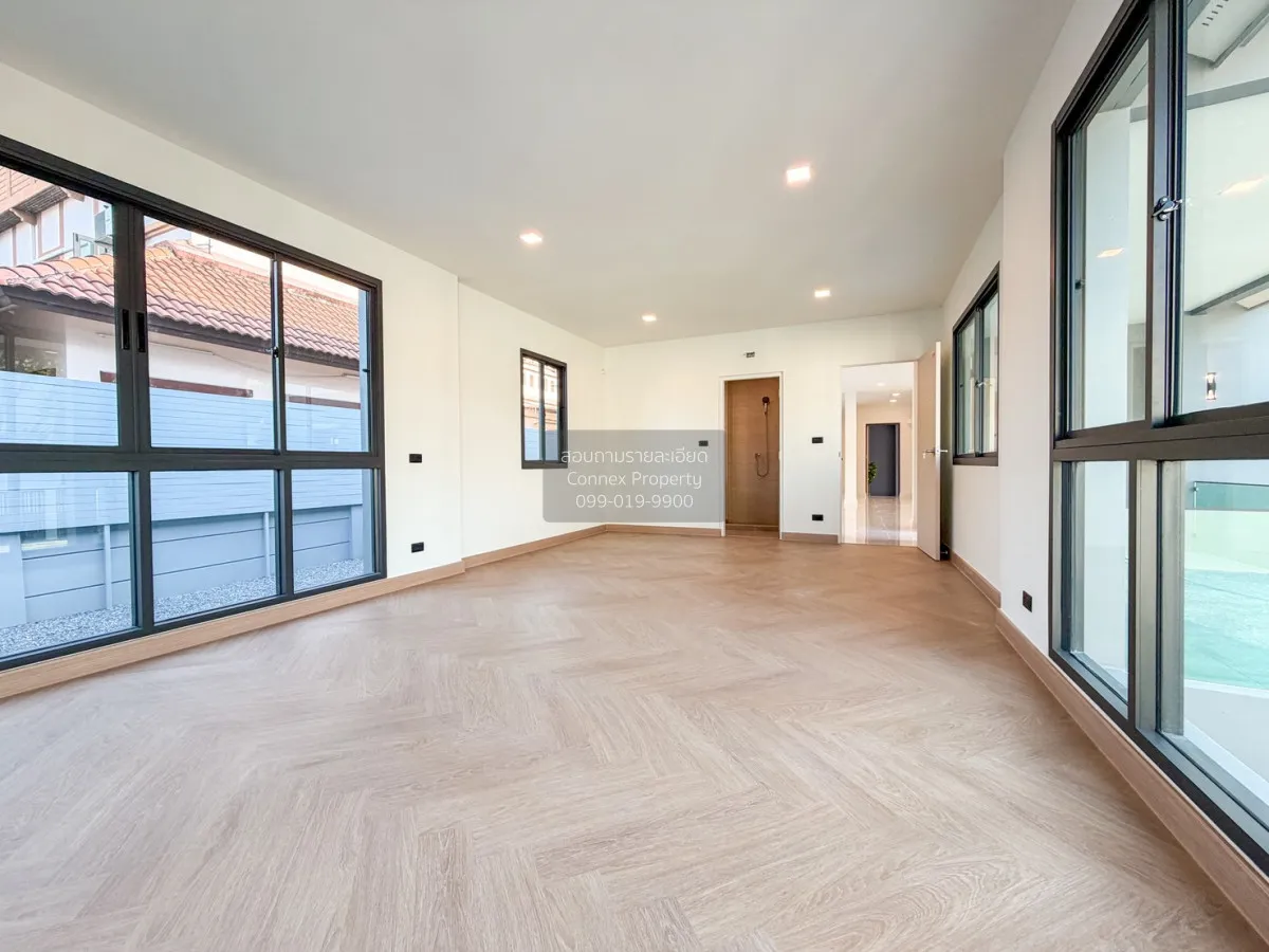 For Sale House , Laddarom Pinklao , corner unit , Bang Khu Wiang 