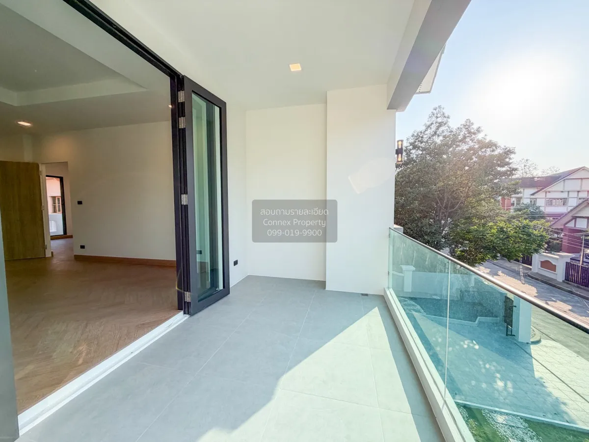 For Sale House , Laddarom Pinklao , corner unit , Bang Khu Wiang 