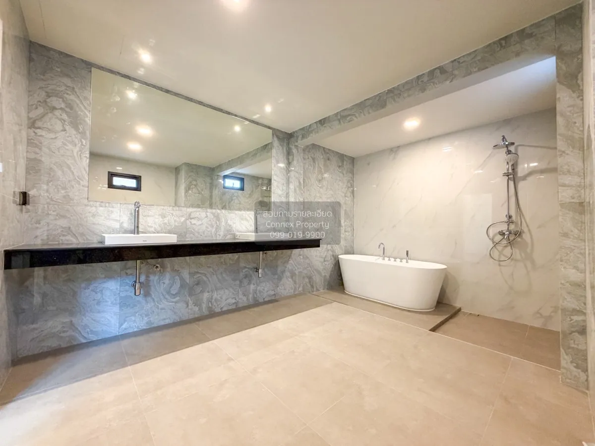For Sale House , Laddarom Pinklao , corner unit , Bang Khu Wiang 