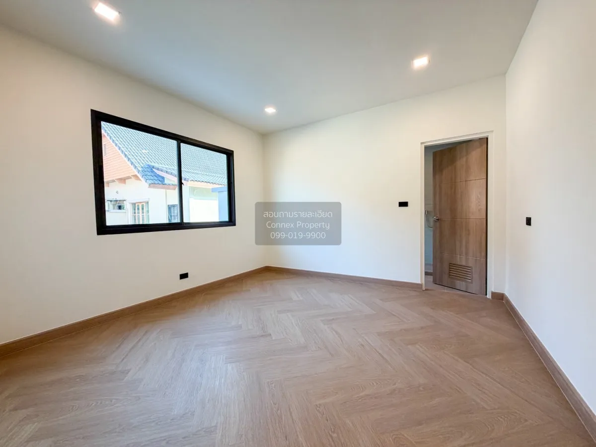 For Sale House , Laddarom Pinklao , corner unit , Bang Khu Wiang 