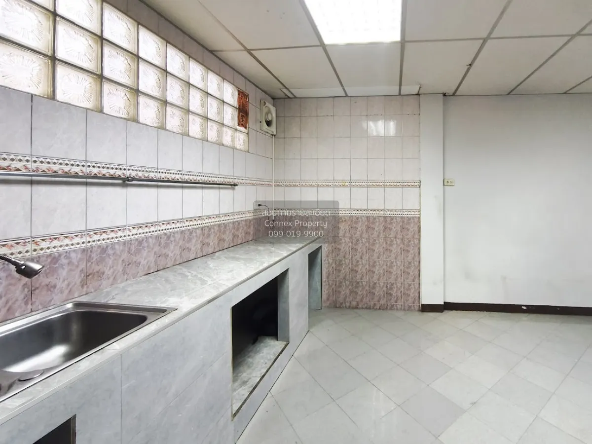 For Sale Townhouse/Townhome  , Sinpatthana 4 , Talat Khwan , Muea