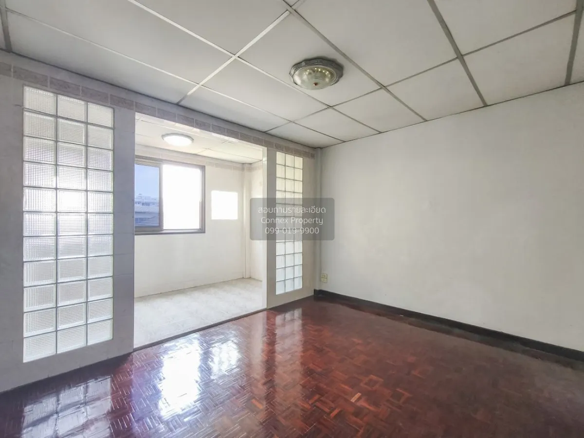 For Sale Townhouse/Townhome  , Sinpatthana 4 , Talat Khwan , Muea