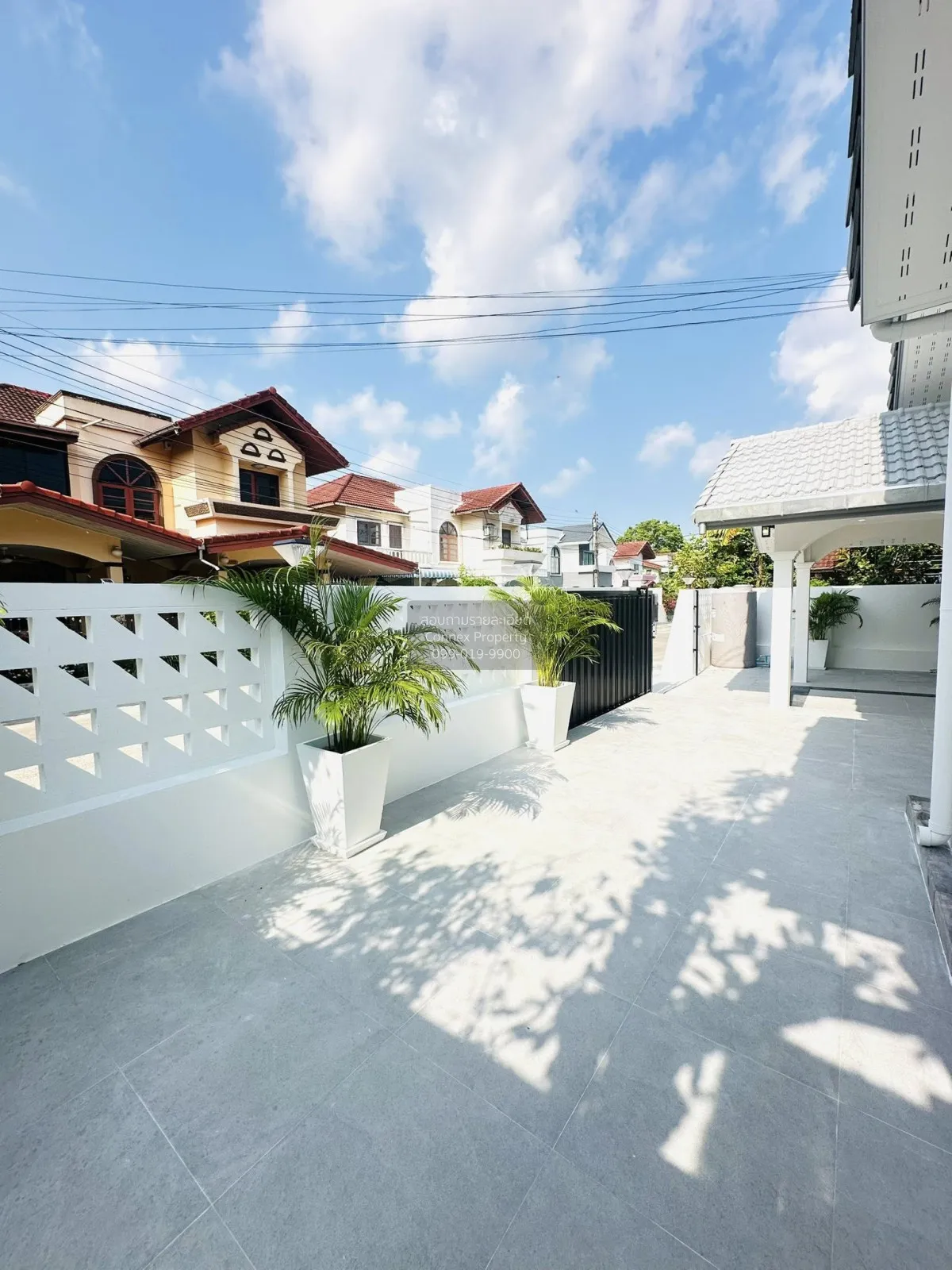 For Sale House , Fan Thip Village , Bang Lamung , Nong Prue , Cho
