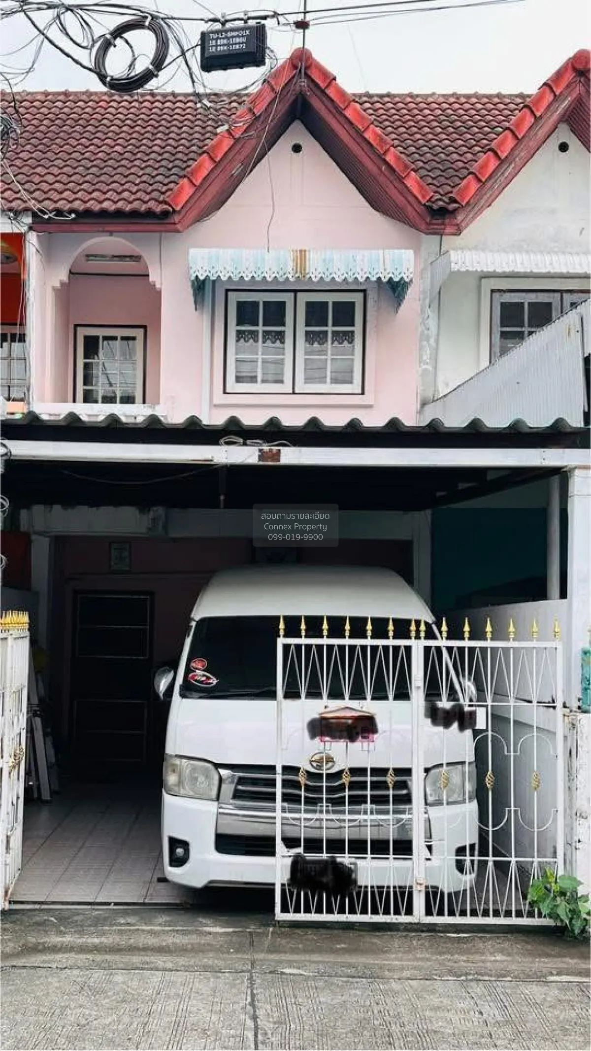 Two-story townhouse for sale, Soi Yuli Village, Municipal Distric 1
