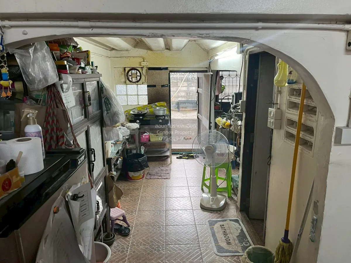 Two-story townhouse for sale in Soi Phonsawang Niwet Village, The 4