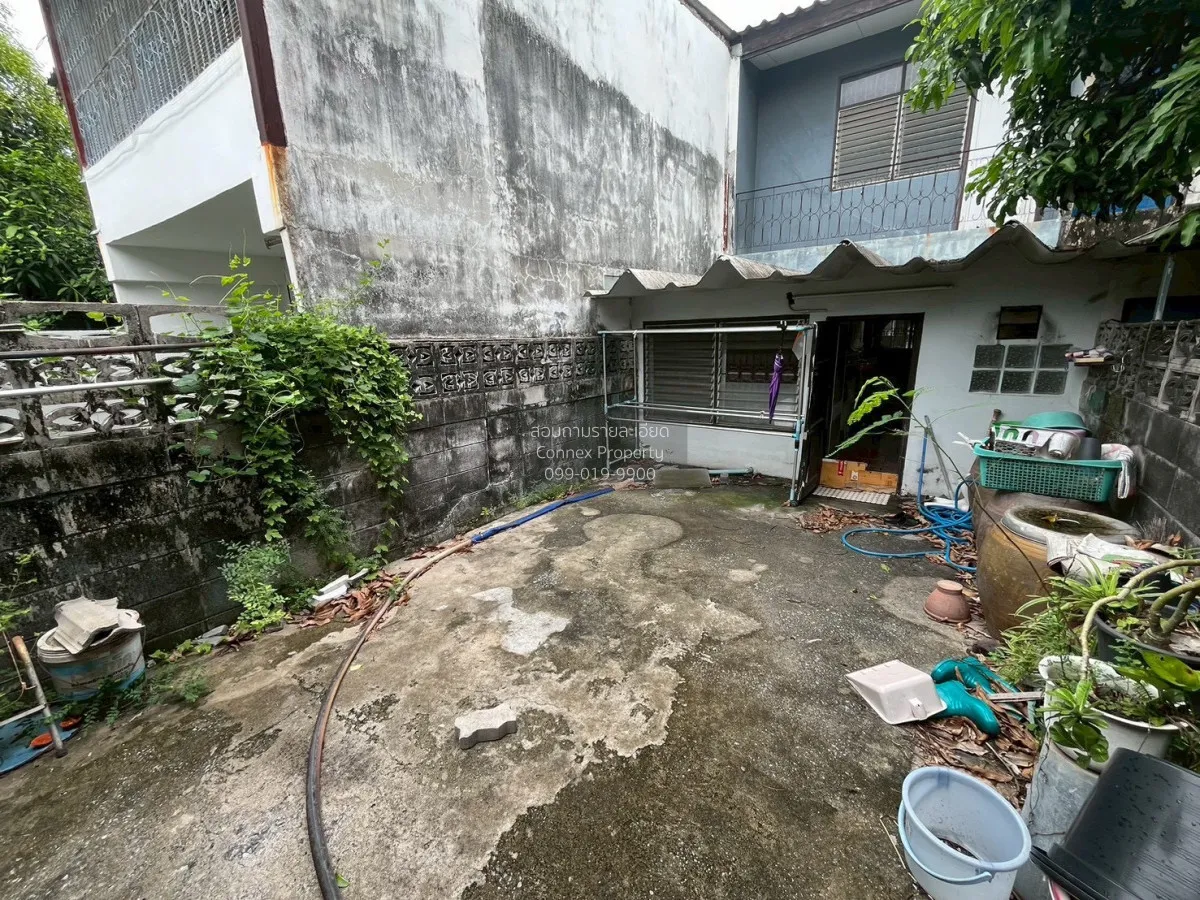 ขายทาวน์เฮาส์ 2 ชั้น ซอย หมู่บ้านพรสว่างนิเวศน์ เทพารักษ์ สมุทรปร
