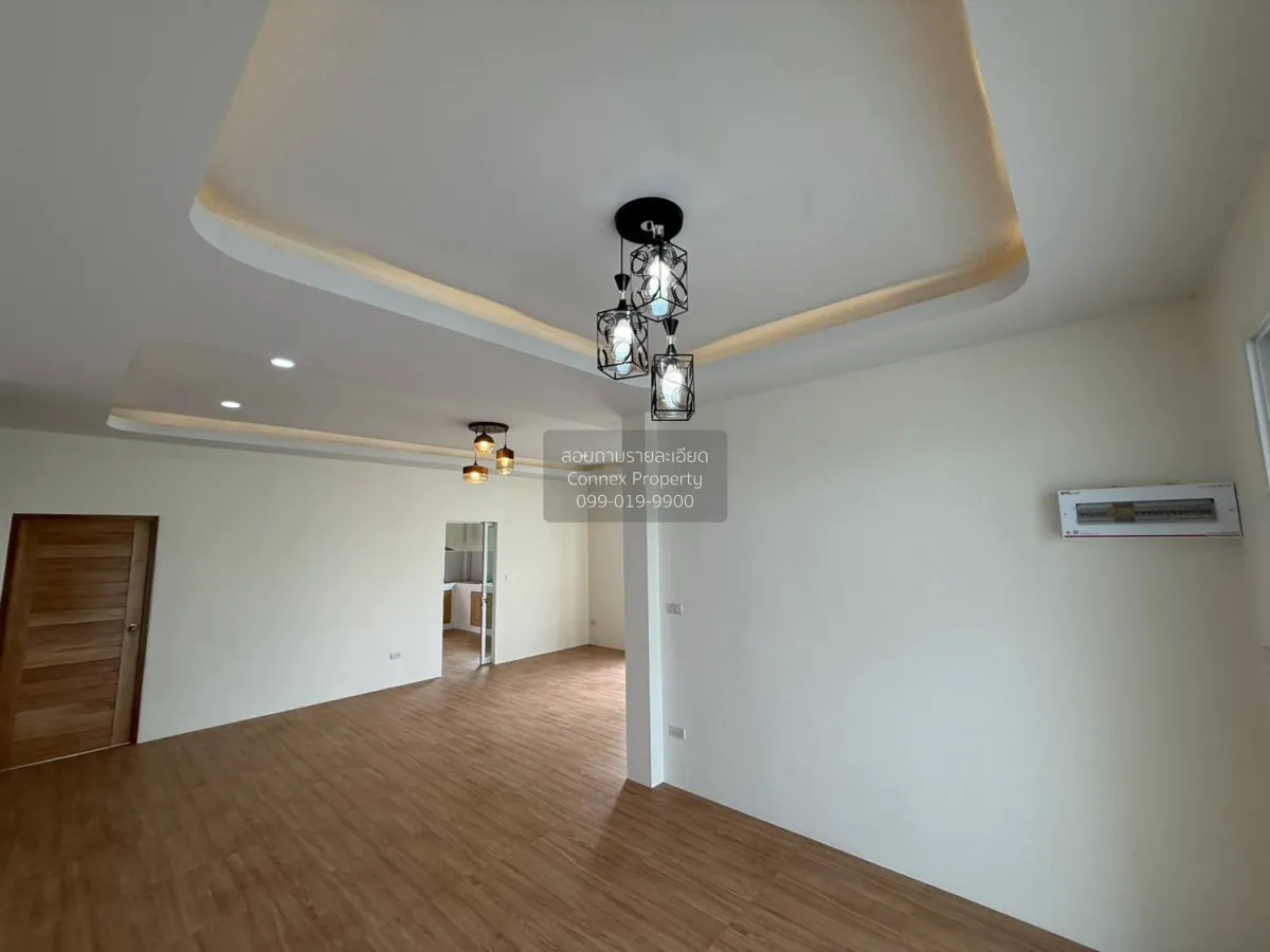 For Sale House , Petchkanchana Vllage , Takhian Tia , Bang Lamung