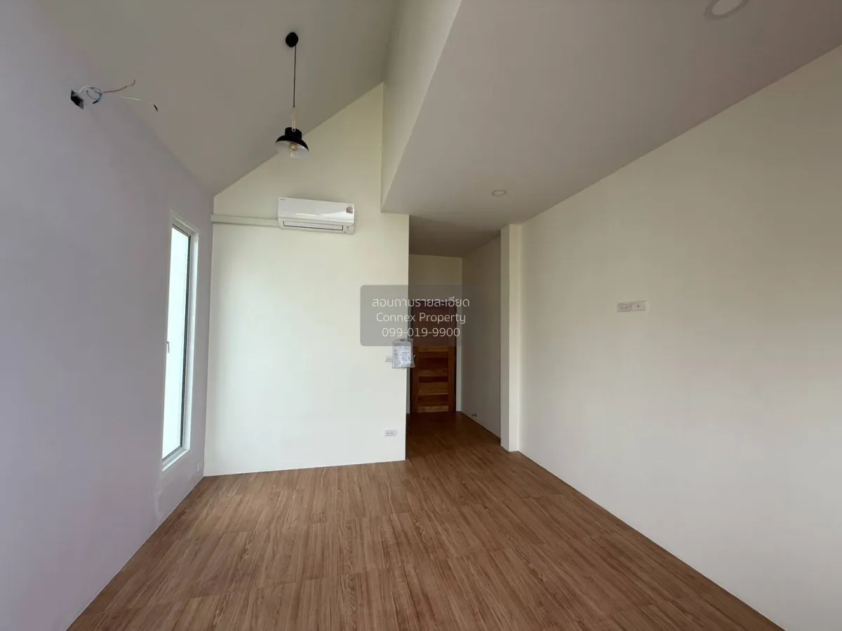 For Sale House , Petchkanchana Vllage , Takhian Tia , Bang Lamung