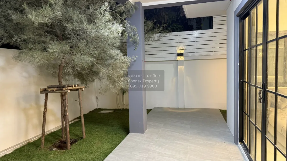 For Sale House , Thong Sathit Villa 5 , wide frontage , newly ren