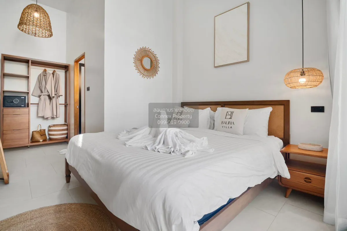 For Sale Luxury private pool villa Phuket , nice view , newly ren