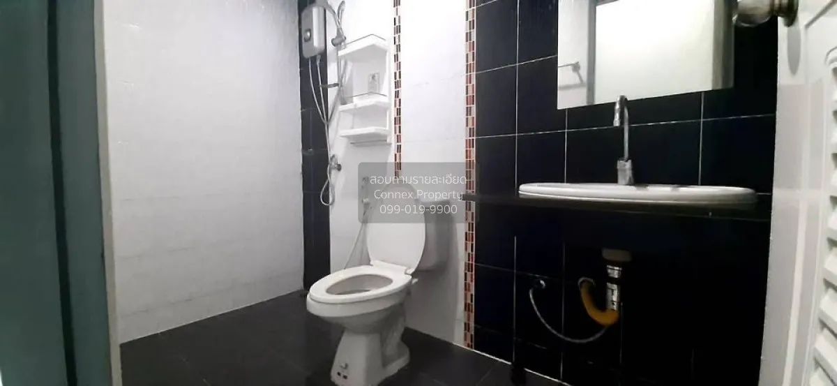 For Sale Townhouse/Townhome  , Pornthep Garden Ville 9 , Bang Lam