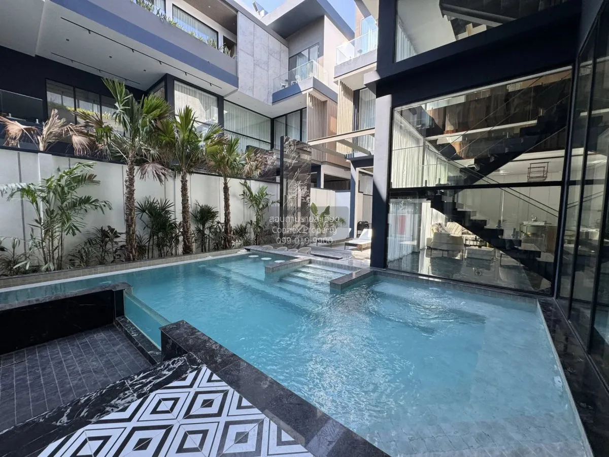 For Sale Luxury modern 4-storey pool villa, 400 sq.m, Pattaya Thi 2