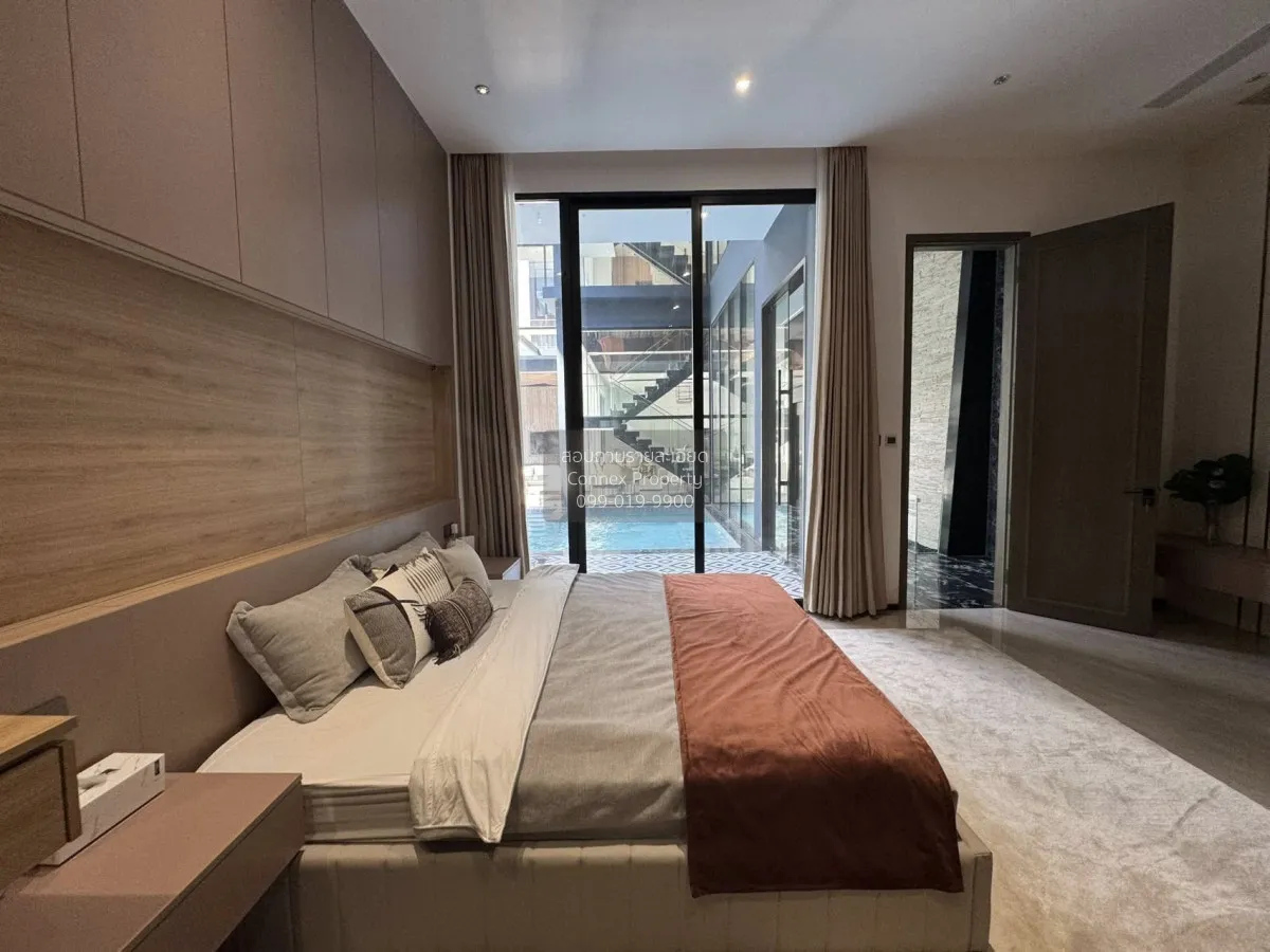 For Sale Luxury modern 4-storey pool villa, 400 sq.m, Pattaya Thi