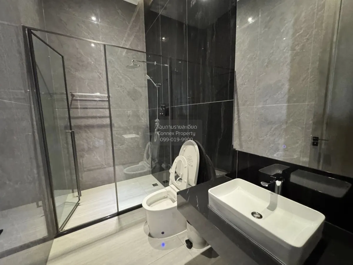 For Sale Luxury modern 4-storey pool villa, 400 sq.m, Pattaya Thi