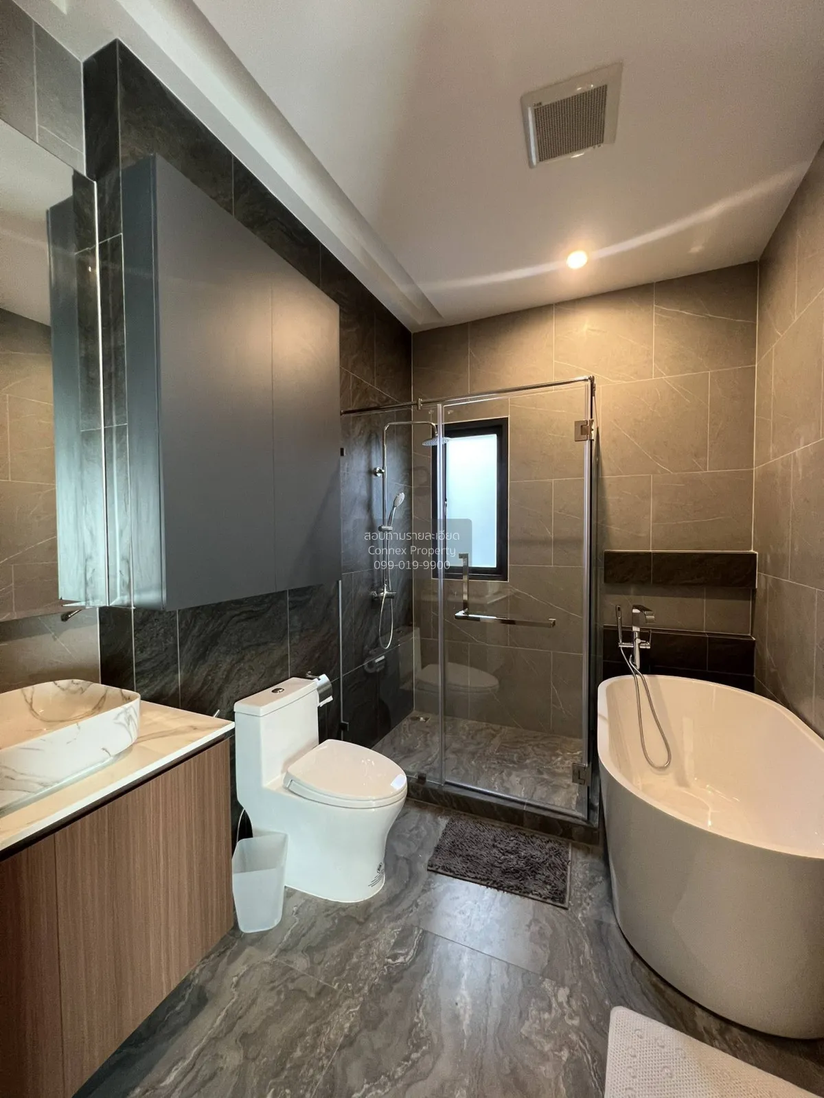 For Rent House , Baan Mae Bibury , Nong Prue , Bang Lamung , Chon