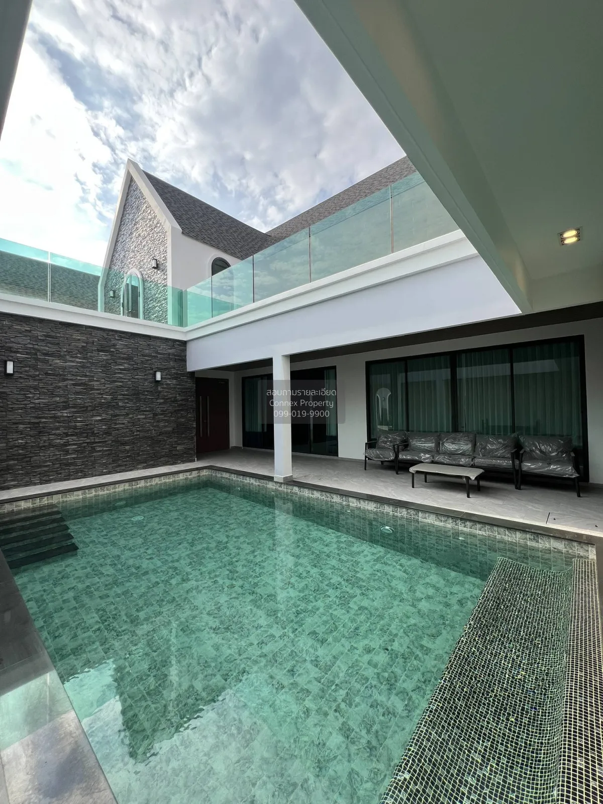 For Rent House , Baan Mae Bibury , Nong Prue , Bang Lamung , Chon