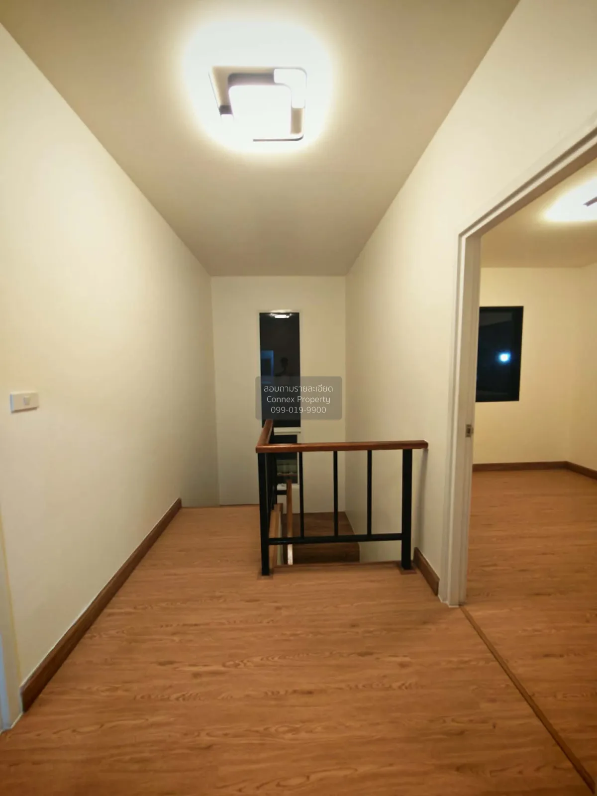 For Sale House , Flora Ville Park City Suwinthawong , corner unit
