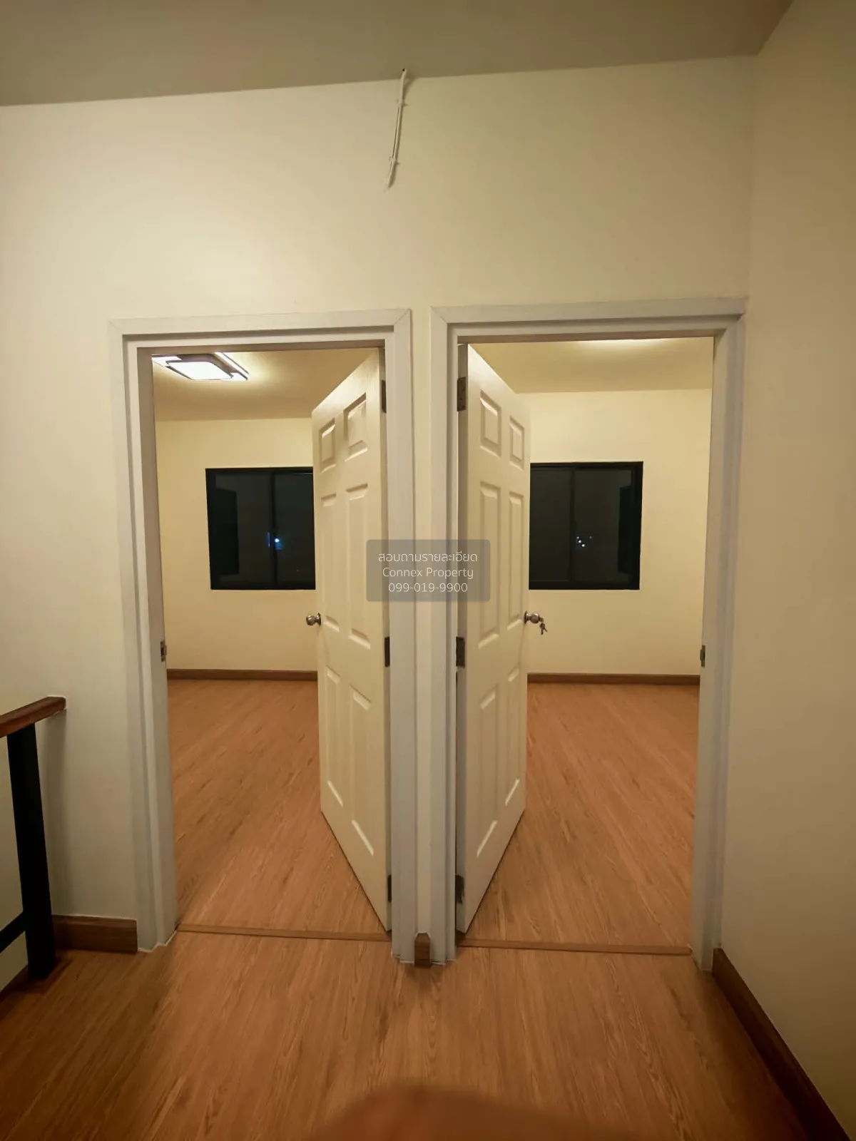 For Sale House , Flora Ville Park City Suwinthawong , corner unit