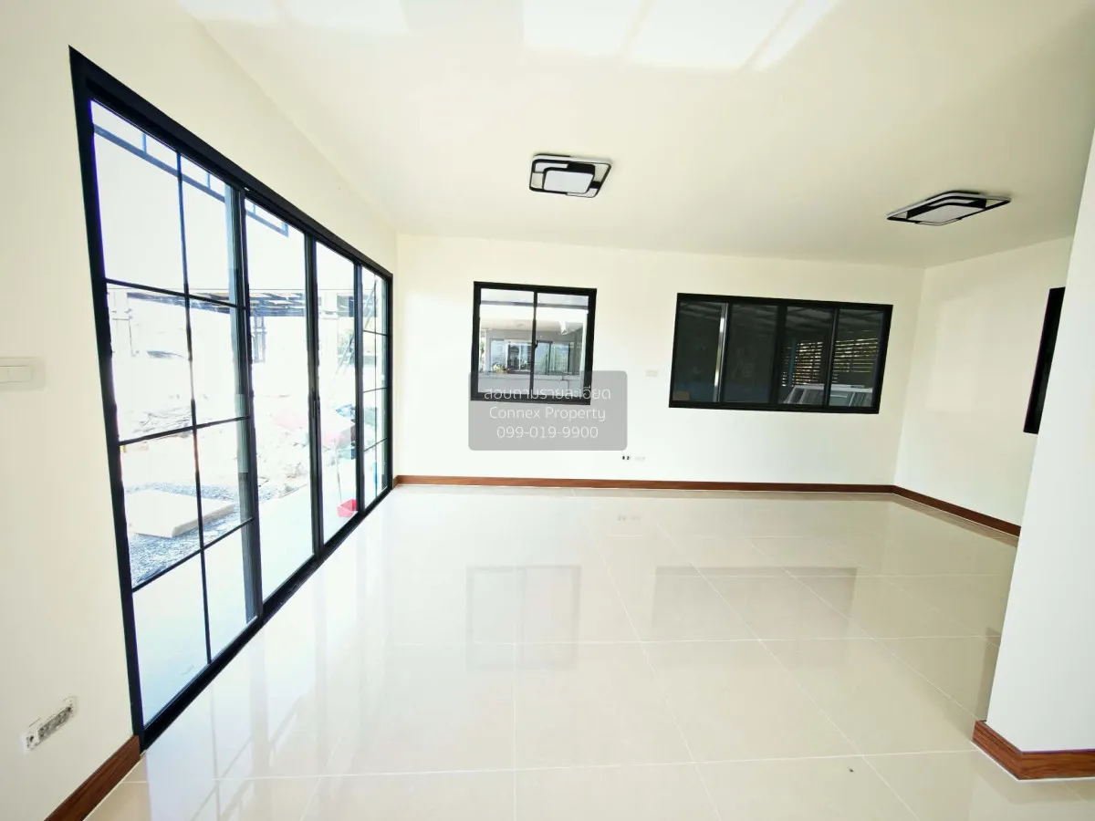 For Sale House , Flora Ville Park City Suwinthawong , corner unit