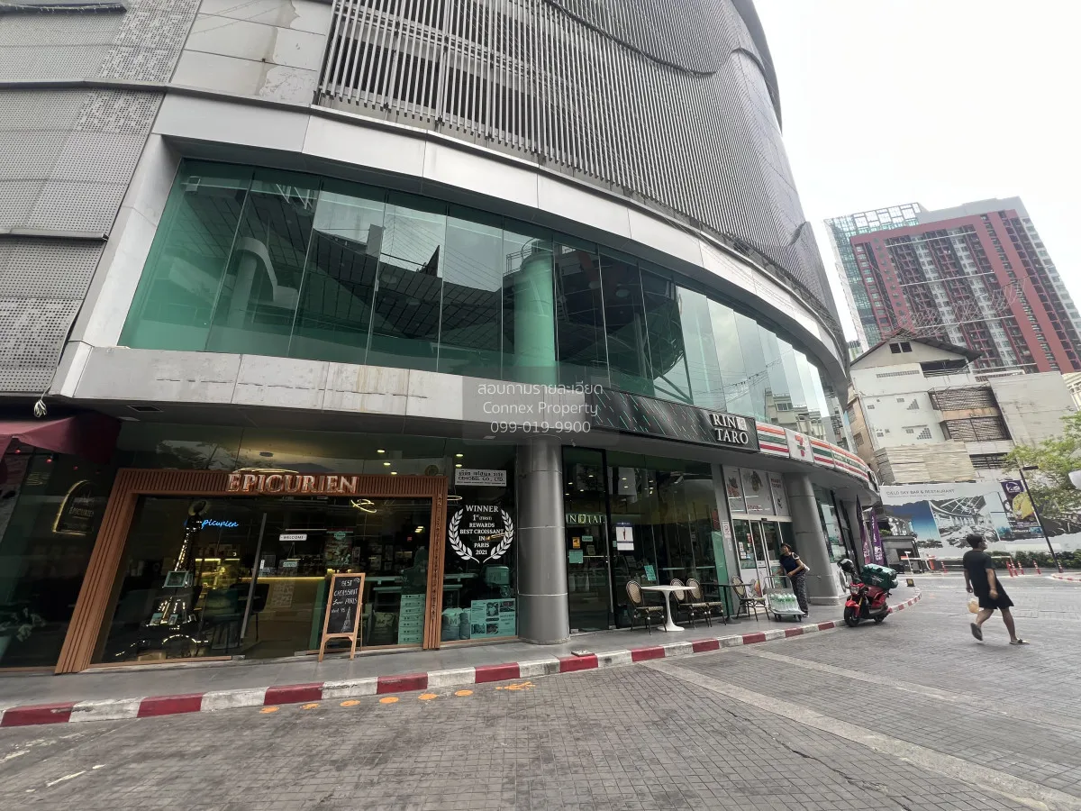 For Sale Condo , Sky Walk Residences , high floor , newly renovat