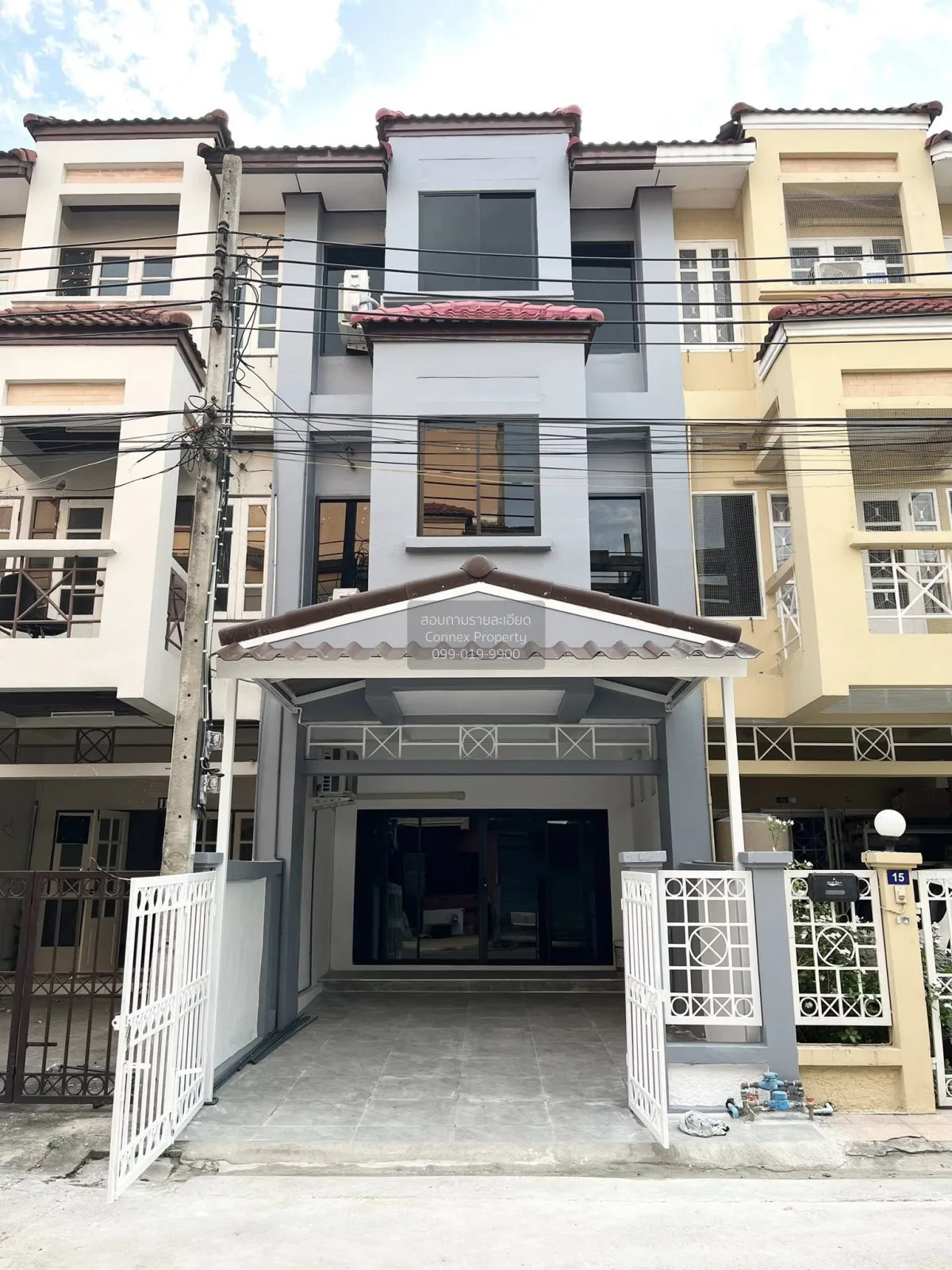 For Rent 3-story townhome (along the Ramintra Expressway) , Ramin 1