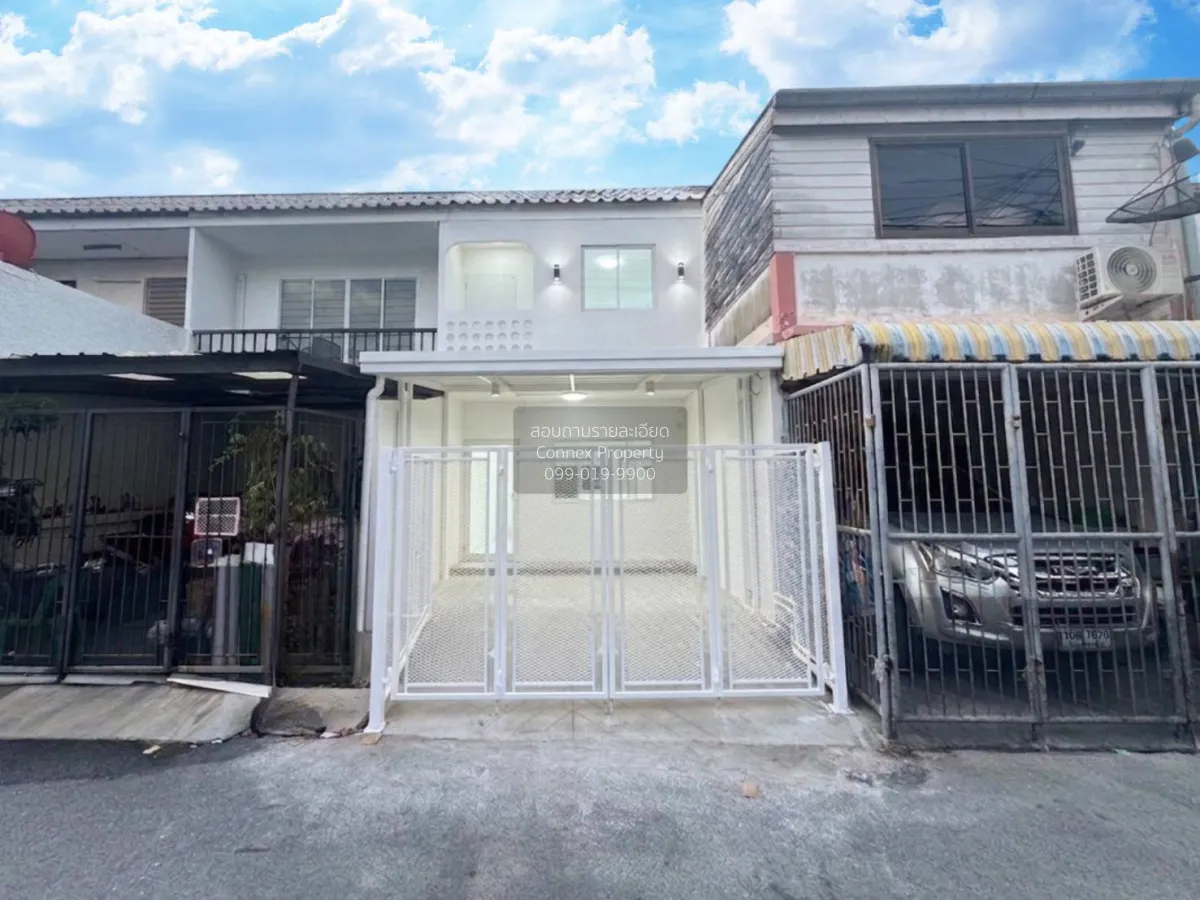 ขายทาวน์เฮ้าส์/ทาวน์โฮม  บ้าน บก.ทหารสูงสุด รีโนเวทใหม่ รามอินทรา 2