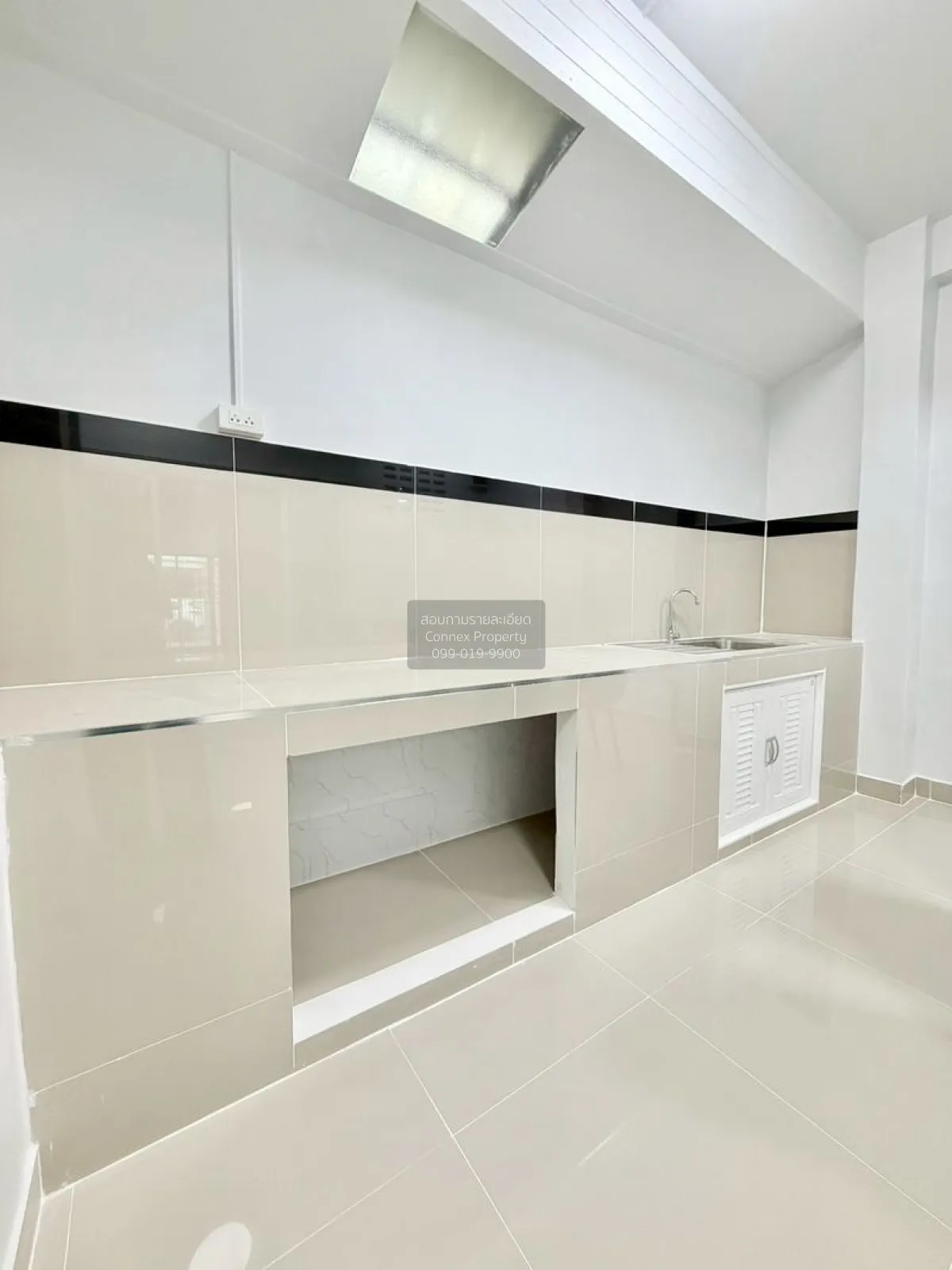For Sale Townhouse/Townhome  , Baan Narisa Baan Kluay-Sai Noi , P
