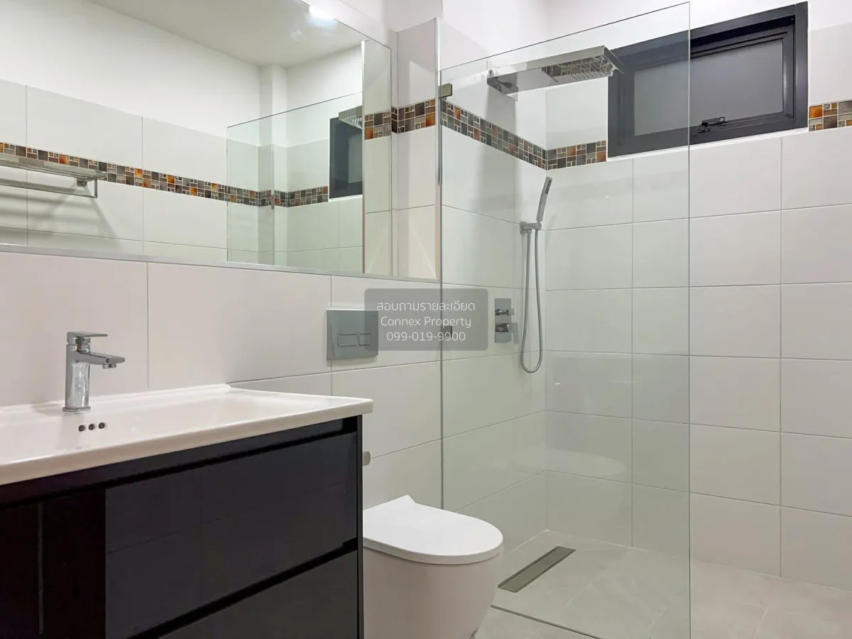 For Sale Luxury single - storey pool villa, 532.4 sq m, Huai Yai,