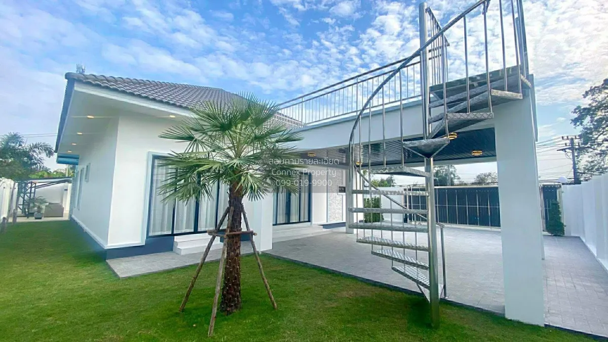 For Sale Luxury single - storey pool villa, 532.4 sq m, Huai Yai,