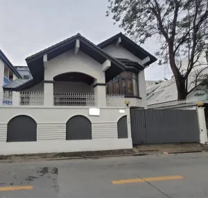 ขายบ้านเดี่ยว รัชดา 36 ซอยเสือใหญ่ ลาดพร้าววังหิน   แขวงจันทรเกษม เขต จตุจักร กรุงเทพ CX-155859