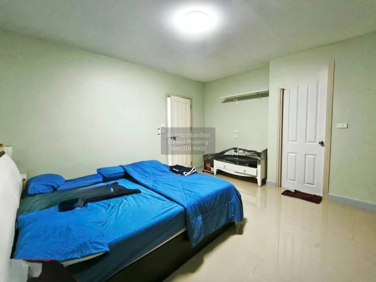 For Sale House , Ratchatanee 11 , corner unit , wide frontage , B