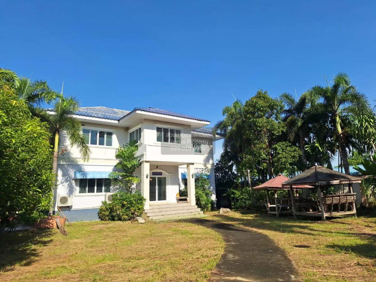 For Sale 2 - storey detached house on a 2-rai plot of land Song P