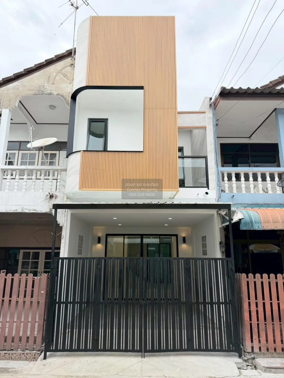 ขายทาวน์เฮ้าส์/ทาวน์โฮม  บ้านพิพรพงษ์ 2,3,4 รีโนเวทใหม่ สนามบิน เ 1