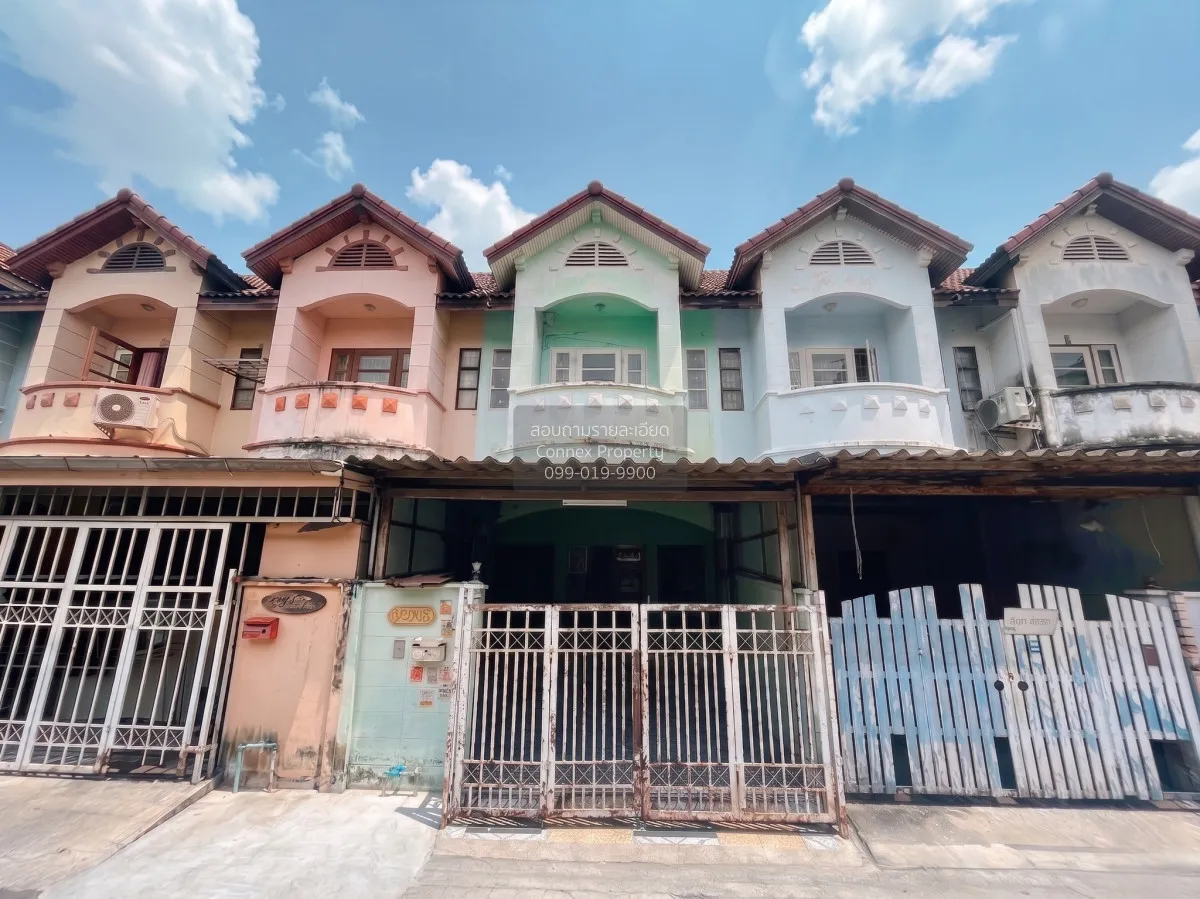 For Sale Townhouse/Townhome  , Benchasiri , Suan Luang , Krathum  1