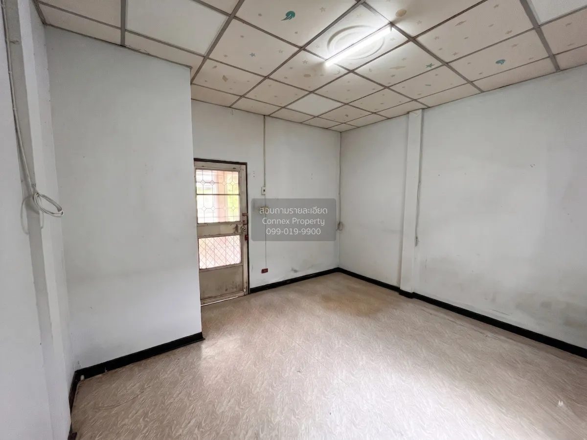 For Sale Townhouse/Townhome  , Benchasiri , Suan Luang , Krathum  4